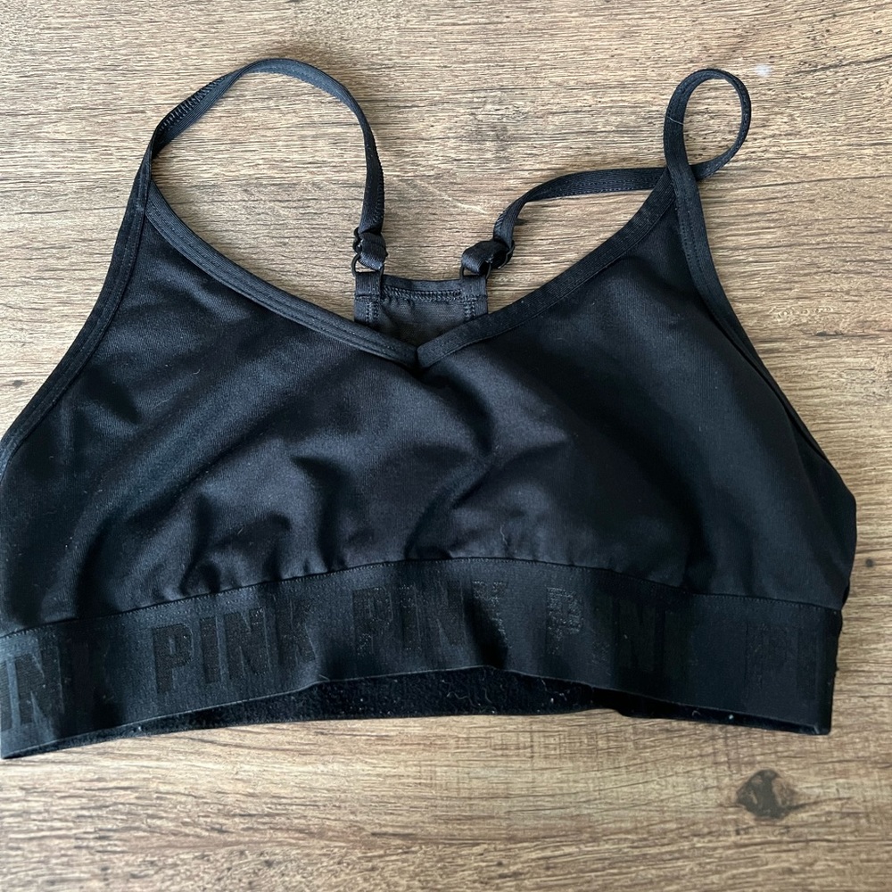 Black sports bra